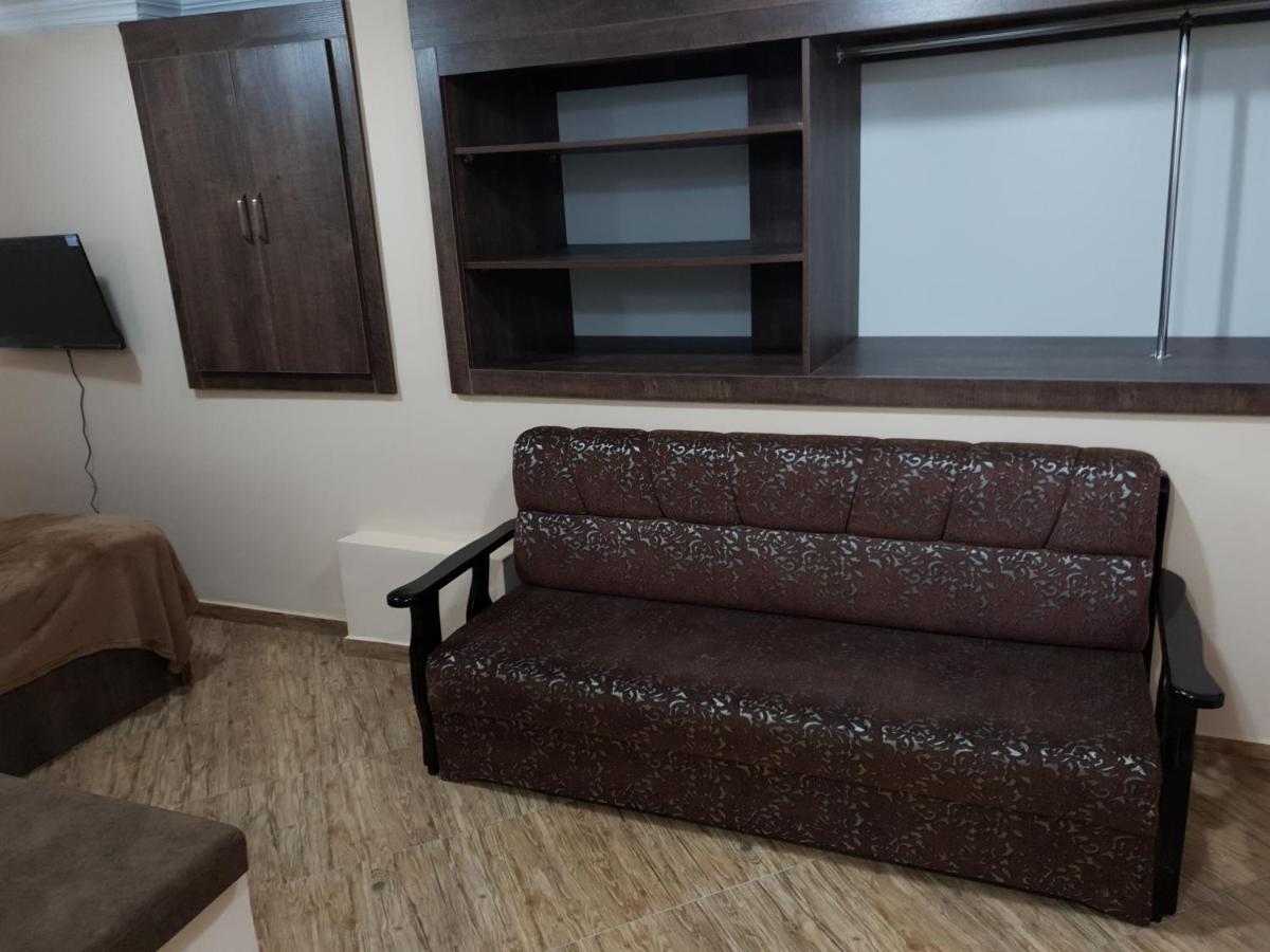 Milky Way Apartment Kutaisi Bagian luar foto